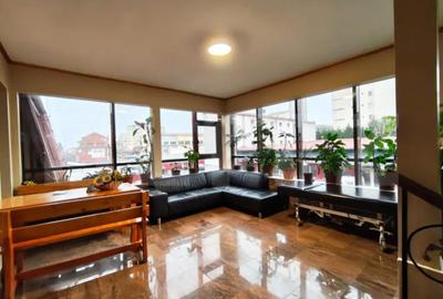 Spațiu comercial, de 326 mp, în Iosia