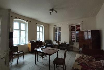 Casă cu 2 camere cu Teren 600 Mp în Tohanu Vechi