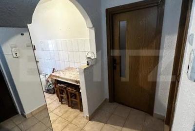 Apartament 2 camere, 53 mp, zona Dezrobirii - 1