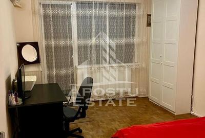 Apartament cu 3 camere decomandat, mobilat în Tipografilor