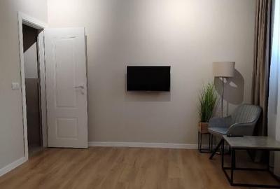 Se inchiriaza garsoniera in zona Florilor - 1