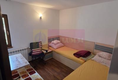 Casă cu 4 camere în Central - 2