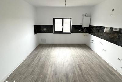 Casă cu 4 camere cu Teren 500 Mp în Holboca - 4