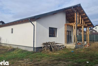 Casă cu 3 camere cu Teren 379 Mp în Central - 8