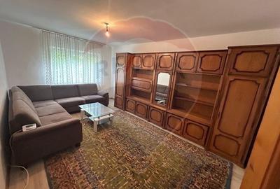 Apartament cu 3 camere decomandat în Central - 1
