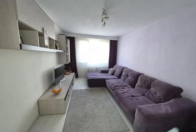 Apartament cu 3 camere decomandat în Titan - 3