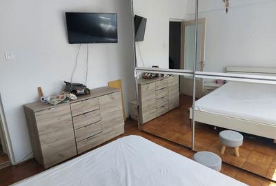 Apartament cu 3 camere decomandat în Ampoi 3 - 6