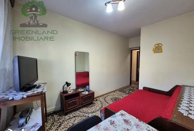 Apartament cu 4 camere decomandat în Dacia - 2