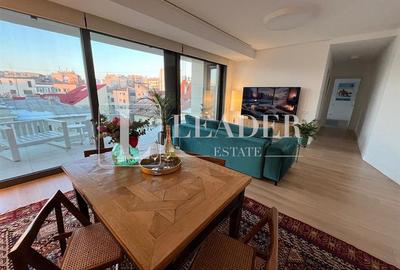 Apartament cu 3 camere semidecomandat, mobilat în Dacia