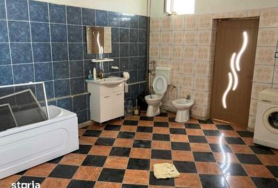 Casă cu 4 camere cu Teren 1104 Mp în Glina - 8