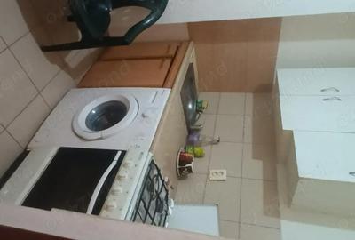 Apartament cu 2 camere decomandat în Giurgiului