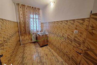 Apartament cu 2 camere semidecomandat în Central - 6