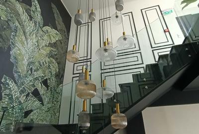 Spațiu comercial, de 180 mp, în Central - 4