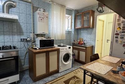 Apartament cu 3 camere semidecomandat în Central - 8