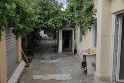 Casă cu 4 camere cu Teren 254 Mp în Apollo - 2