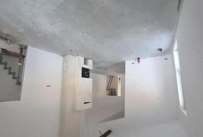 Casă cu Teren 440 Mp în Ghiroda - 8
