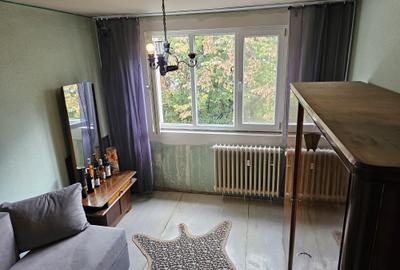 Apartament cu 2 camere decomandat în Titan - 2