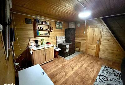 Casă cu 2 camere cu Teren 550 Mp în Praid