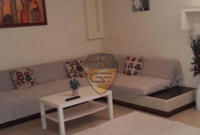 Apartament cu 3 camere decomandat, mobilat în Dacia