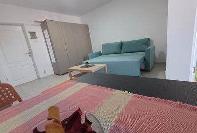 Garsonieră semidecomandată în Apărătorii Patriei - 1