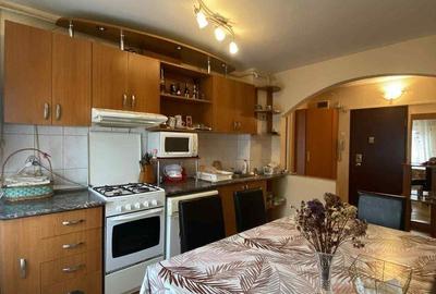 Apartament cu 2 camere decomandat în Carpați 2 - 7