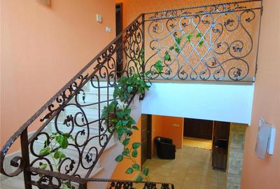 Casă cu 6 camere cu Teren 2200 Mp în Giarmata - 3