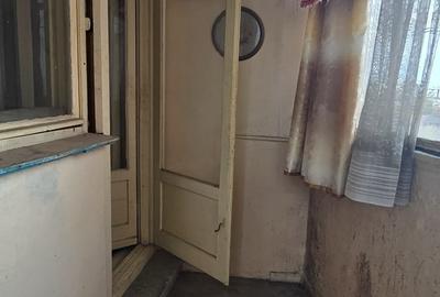 OLTENITEI-Pta SUDULUI, 2 camere, decomandate, 6/10, libere, 75000 euro OLTENITEI-Pta SUDULUI, 2 camere, decomandate, 6/10, libere, 75000 euro - 10