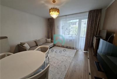 Apartament cu 4 camere decomandat în Calea București