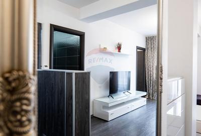 Vanzare apartament 3 camere, complet mobilat, zona Damaroaia - 2