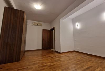 Apartament cu 4 camere decomandat în Primăverii - 2