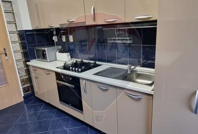 Apartament cu 3 camere de inchiriat, strada Stefan cel Mare,zona Mall - 8