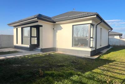 Casa de vanzare 3 camere 2 bai 375 mp teren. - 2