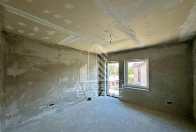 Casă cu 4 camere cu Teren 316 Mp în Dumbrăvița