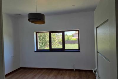 Casă cu 4 camere cu Teren 30 Mp în Cujmir - 7