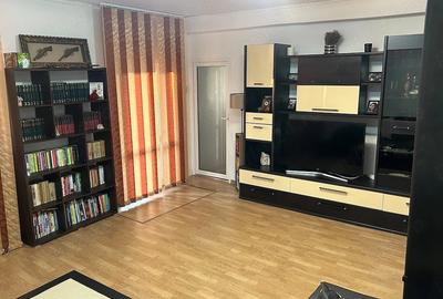 Casă cu 3 camere cu Teren 867 Mp în Central
