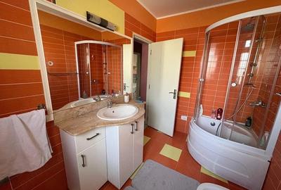 Apartament cu 3 camere decomandat în Exterior Vest - 1