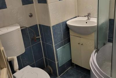 Garsonieră decomandată în Central - 2