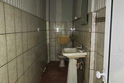 Spațiu comercial, de 220 mp, în Central - 1