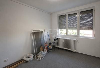 Apartament cu 2 camere decomandat în Titan - 3