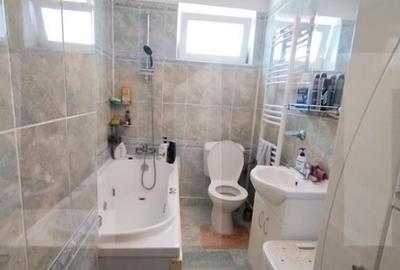 Aparatament de trei camere, semidecomandat, 56mp , Zona Piet - 2