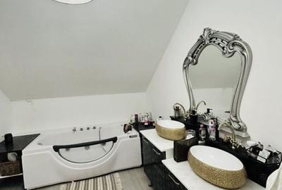 Apartament cu 3 camere în Florești - 9