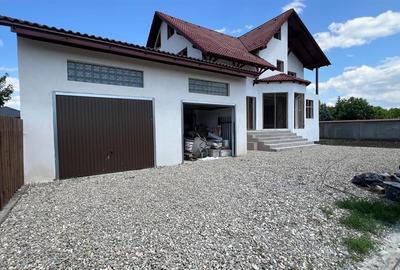 Vila la rosu intr o zona rezidentiala exclusivista Halchiu - 7