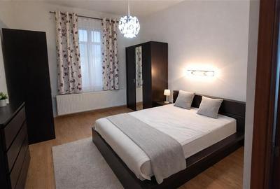 Apartament cu 4 camere decomandat, mobilat în Central - 2