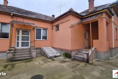 Casă cu 2 camere cu Teren 435 Mp în Titulescu - 4