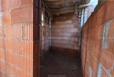 Casă cu 4 camere cu Teren 227 Mp în Chișoda - 5