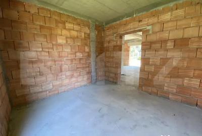 Casă cu 3 camere cu Teren 500 Mp în Central - 12