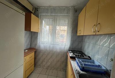 Proprietar vand garsoniera in zona Pia?a Rahova , sect 5 - 5