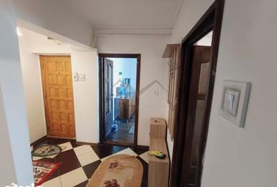 Apartament cu 3 camere decomandat în Ciurea - 8