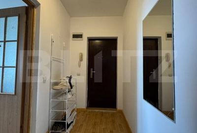 Apartament de vanzare, cu 2 camere, 52 mp, bucatarie inchisa, zona Zamca