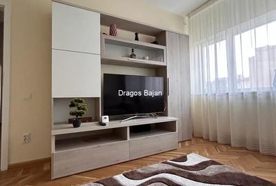 Apartament cu 2 camere decomandat în Cișmigiu